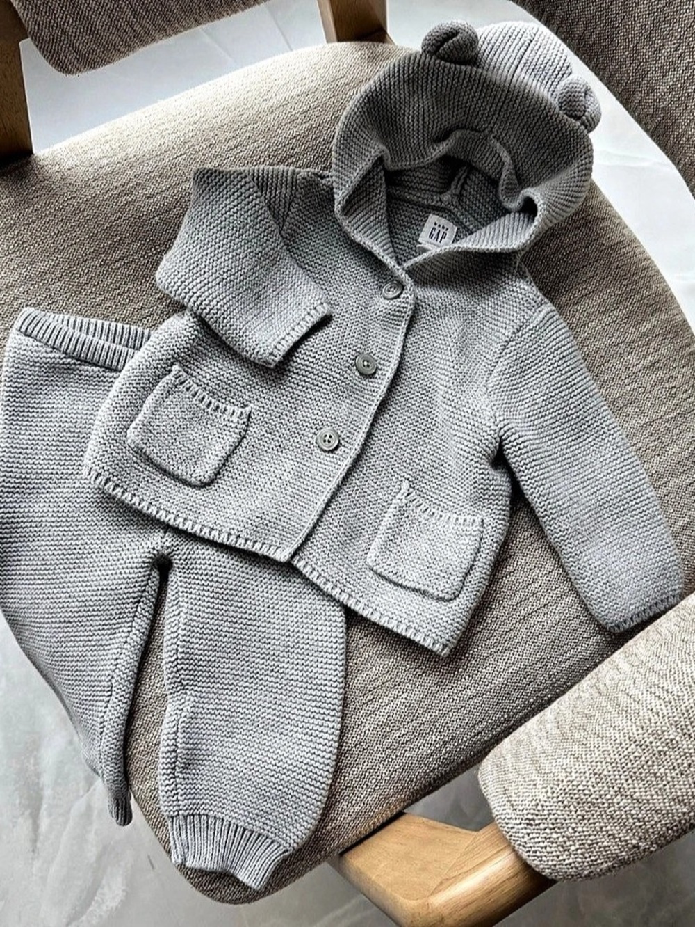 Baby GAP Knit Bear Ear Hoodie Cardigan and Pants Set in Gray